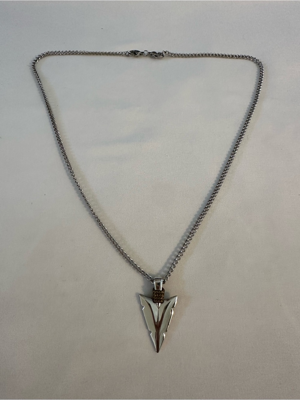 Vintage 1977 Avon Arrowhead Pendant Necklace
